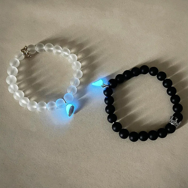 Fashion Jewelry 2pcs Handmade Crown Beaded Charms Bracelet Luminou Heart Glow In The Dark Couple Bracelet For Lover Men Women Fluorescent Gift - Babaccam